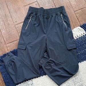 Old Navy High Waisted SleekTech Cargo Joggers